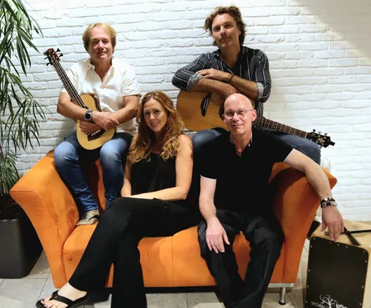 Bandfoto van Acoustic Garden